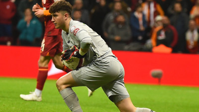 Kim bu Deniz Ertaş? Galatasaray'a duvar ördü ilk yarıya damga vurdu