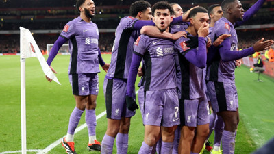 Liverpool Arsenal'i 15 dakikada devirdi