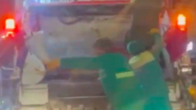 Hem işini yapan hem horon oynayan temizlik işçisini gündem oldu