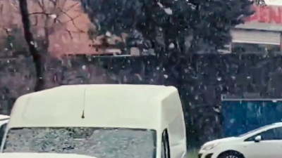 İstanbul'da lapa lapa kar...