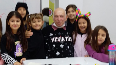 İrfan Ünalan’dan seçme karikatürler sergisi