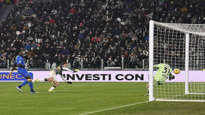 Kenan Yıldız'dan müthiş gol