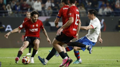 Barcelona Osasuna'yı yendi Real Madrid'in rakibi oldu