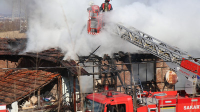 Sakarya’da müstakil ev alev alev yandı