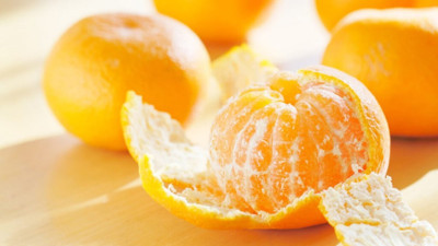 Mandalinanın beyaz lifleri zararlı mı