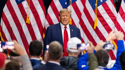 Trump Iowa'daki ön seçimleri kazandı