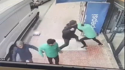 Aksaray’da taşlı yumruklu yol verme kavgası