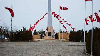 Ermeni mezaliminden kaçanlar için İffet Anıtı talebi