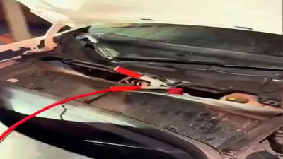 Türkiye'deki Tesla'ların büyük zafiyeti ortaya çıktı. Yolda kalan Tesla'yı Reno çalıştırdı