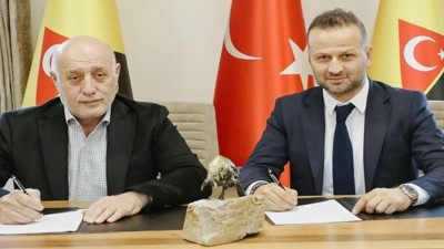 İstanbulspor yeniden çağırdı. Osman Zeki Korkmaz koştu geldi