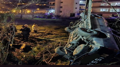 Artvin'de kamyonetin çaptığı anne ve oğlu yaşamını yitirdi