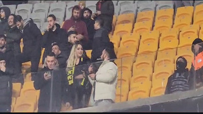 Havaya aldırış etmedi. Fenerbahçeli kadın taraftar bakın ne giydi