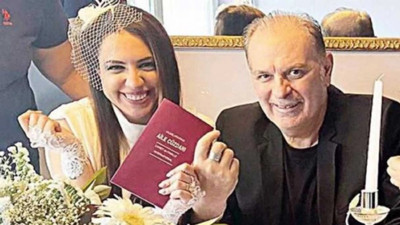 Oyuncu kocasını aldatma mahkemesi boşanmayla bitti