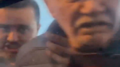 Trafikte gergin anlar: Sürücüler arasındaki tartışma sosyal medyada gündem oldu