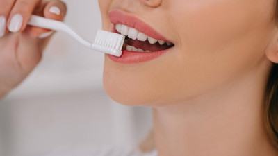 Dişleri fırçalayarak kilo verilir mi?