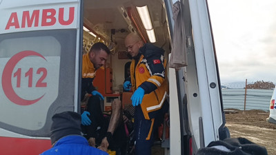 Villa inşaatında toprak kayması. Mahsur kalan işçi kurtarıldı