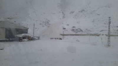 Çukurca- Şırnak Karayoluna çığ düştü