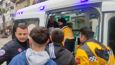 Husumetlisini kafede bıçakla yaraladı