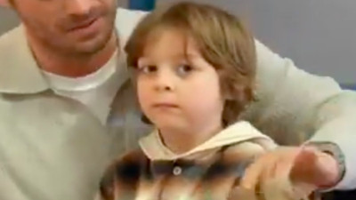 Aile dizisinin final bölümünde karakter Cihan'ın yaptığı el hareketi izleyiciler arasında espri konusu oldu.