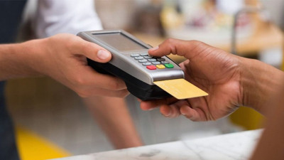 Maaş yetmeyince kartlar patladı