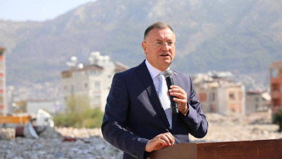 CHP’nin yeniden aday gösterdiği Lütfü Savaş’tan eleştirilere yanıt: Tartışılacak aday değilim ama maalesef CHP'de fazla demokrasi var