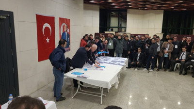 Hakem derneğinde başkanlık seçimini gençlik kazandı