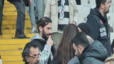 Beşiktaş'a yıllarını verdi. Tribündeki eski yıldızı kimse tanımadı