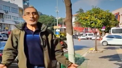 Kaldırımda komşusuyla tavla oynarken ceza yediler, vatandaş isyan etti: "Bu nasıl adalet?"