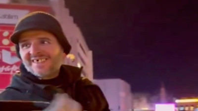 Turistten, elektrikli motosikletle çay satan esnafa yüklü bahşiş, duygusal anlar