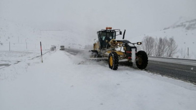Van’ın bir ilçesinde taşımalı eğitime kar engeli