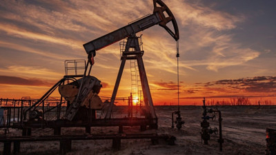 Brent petrolün varil fiyatı 77,68 dolar