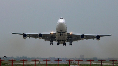 Ülkenin dev havayolu şirketi satılıyor. Geçici hükümet biletini kesti