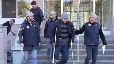 Kağıt toplayıcısı Suriyeli IŞİD'li çıktı. Şafak vakti polis evini bastı