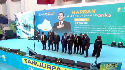 Cumhurbaşkanı Erdoğan'ın yanında yer kapmak için yarıştılar