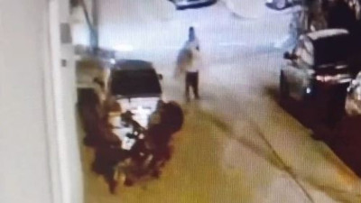 Motosikletli halı hırsızı