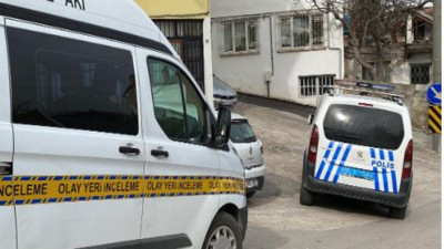 15 yaşındaki genç üvey babasını bıçakladı