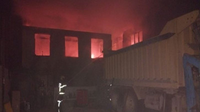 6 iş yeri aynı anda yandı