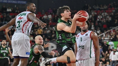 Karşıyaka'ya evinde büyük şok