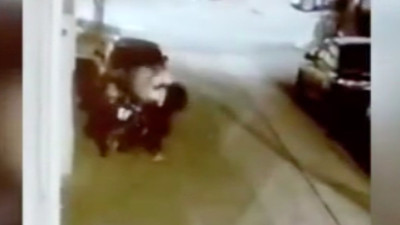 Bu da oldu! Ataşehir'de balkonda asılı halıyı çaldılar