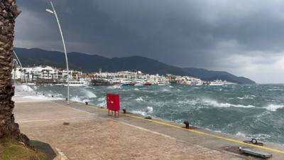 Marmaris’te şiddetli lodos