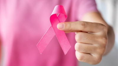 Meme kanseri nedir? Meme kanseri belirtileri neler?