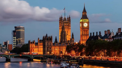 İngiltere teknik olarak resesyonda