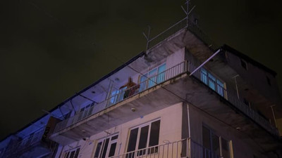 2 aylık bebeğine zarar vermeye çalışan baba korku saçtı