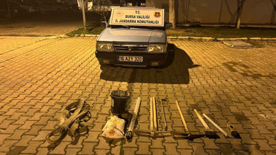 Tarihi Kaya Mezarları'nda kaçak kazı yapan şahıslar tutuklandı