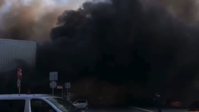 Pendik'te çıkan yangın trafiği birbirine kattı