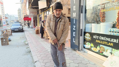 Köpek terörü bitmiyor! Alışveriş için gittiği çarşıda 5 köpek saldırdı