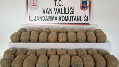 Van’da onlarca kilo esrar ele geçirildi