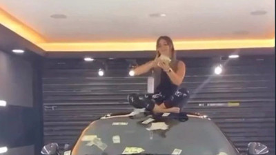 Belinde silahla para saçtı: Sosyal medya fenomeni gözaltına alındı