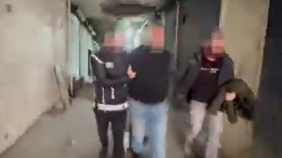 Bakan Yerlikaya duyurdu. 42 göçmen kaçakçısı ve 333 kaçak göçmen yakalandı