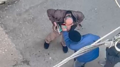 Müşteriye patlak hortum bıçağı